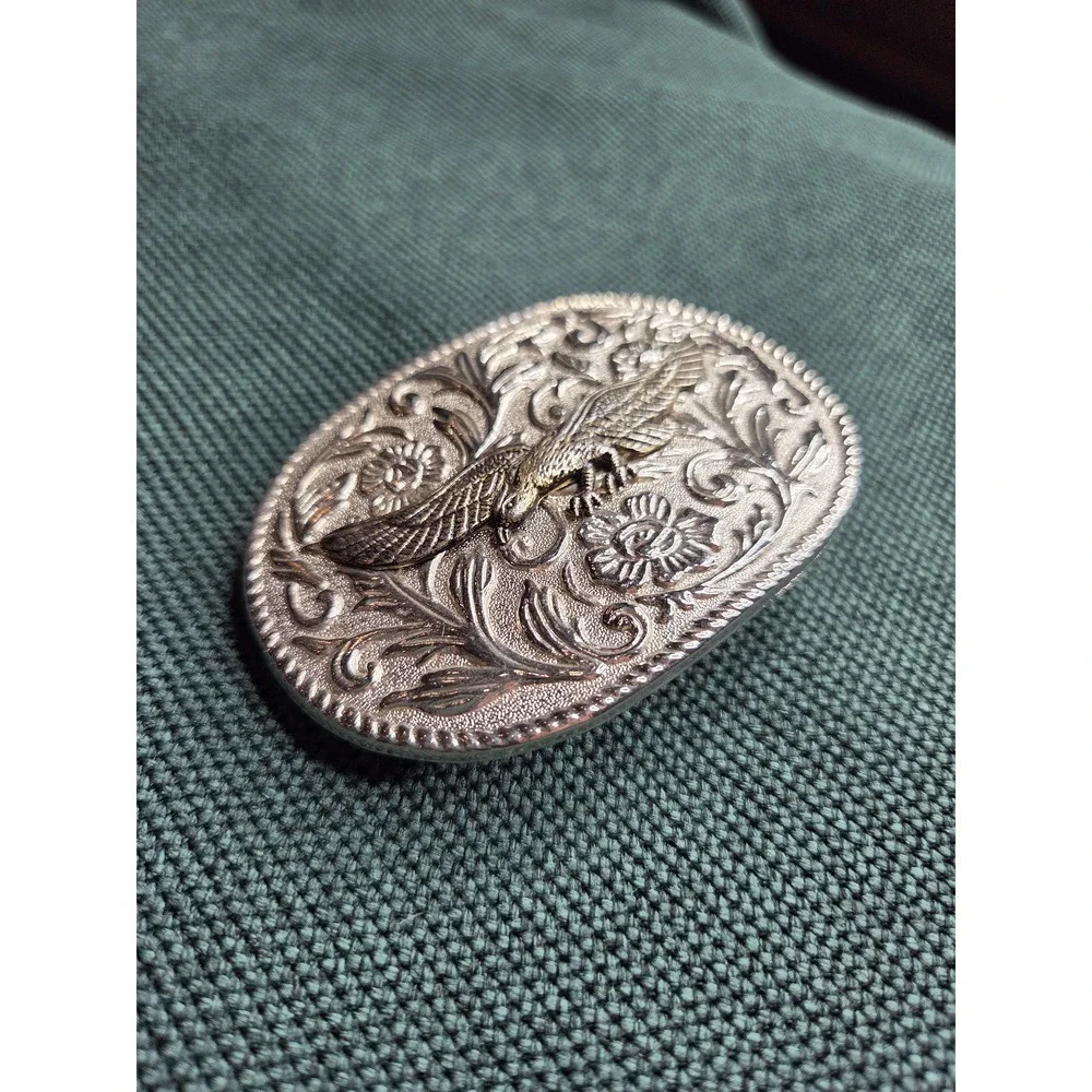 Vintage Silver-Tone Oval Belt Buckle Flying Eagle Filigree Rope Edge Western